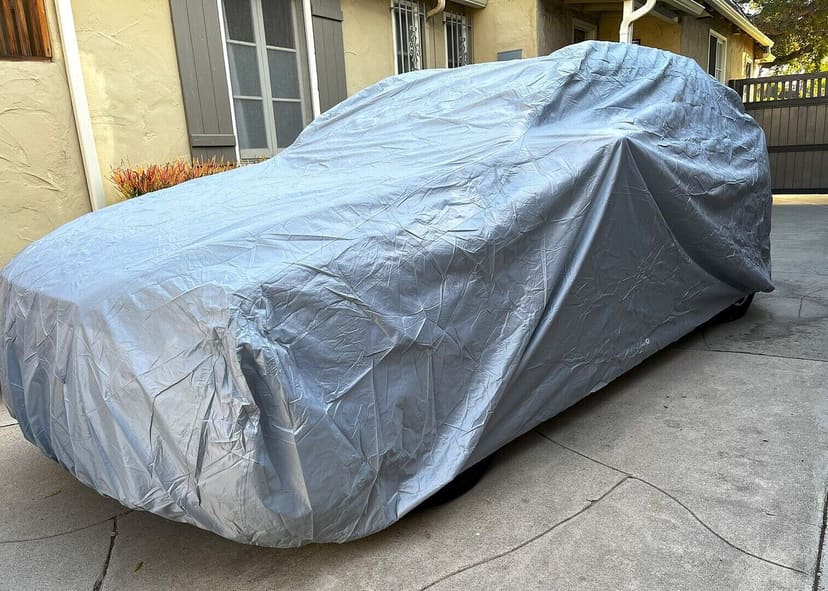 Beverly M.'s SUV under its Weatherproof Lite cover